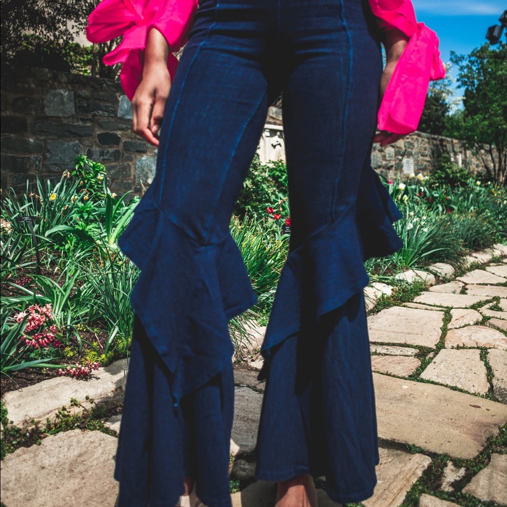 Ruffled Flared Jeans